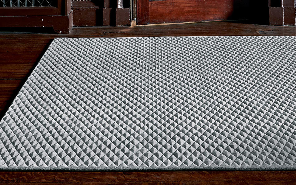 Weißer Teppich mit 3D Optik